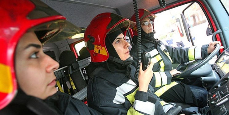 فعالیت آتش نشانان زن در تهران آغاز شد/راه اندازی بیمارستان تخصصی برای آتش نشانان